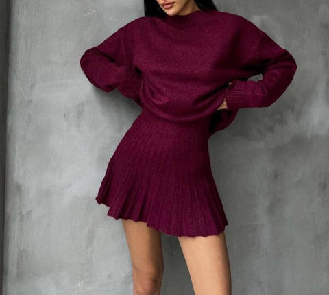 Knit pleated skirt and oversize pullover SET in Burgundy